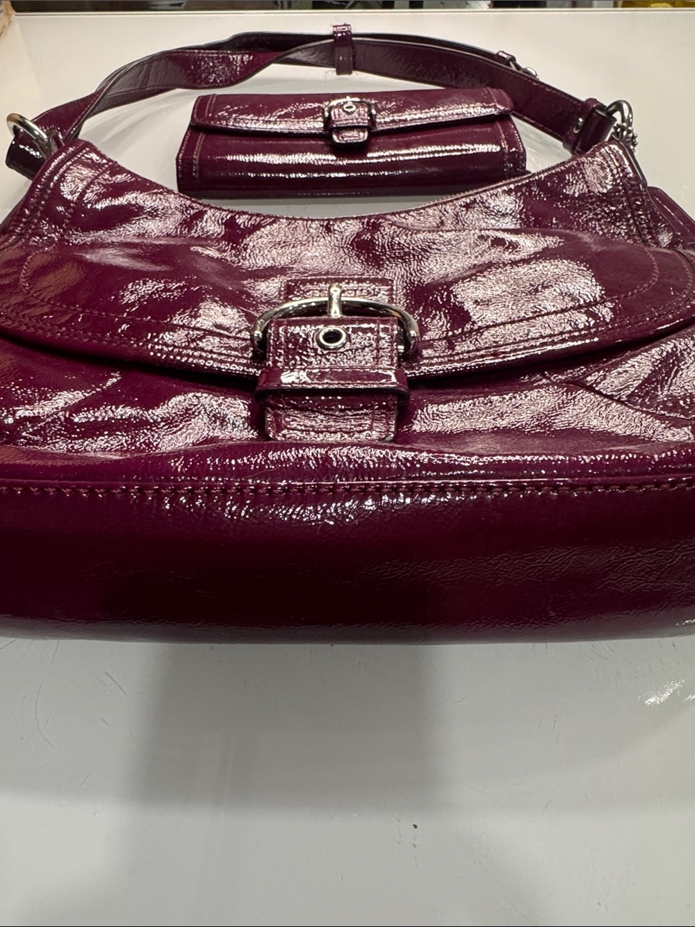 Coach magenta patent leather large soho with matching wallet - Picture 6 of 13